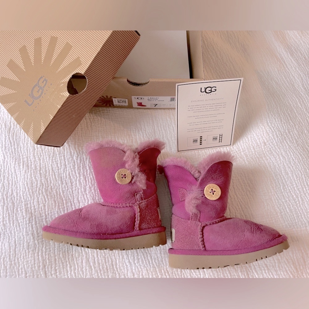 Ugg snow boots toddler 7 girl bailey button girl boot sizewinter snow boots pink